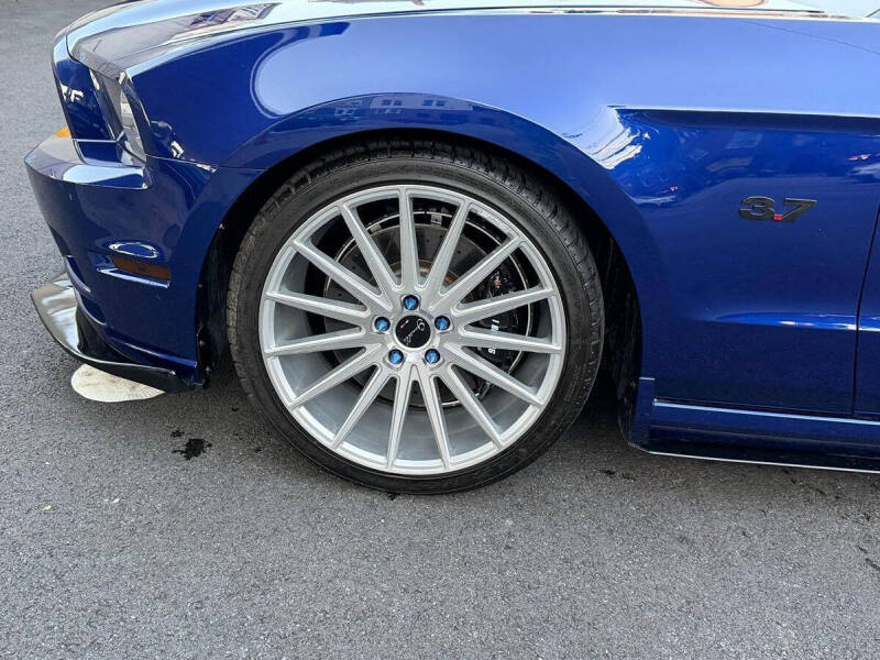 2014 Ford Mustang V6