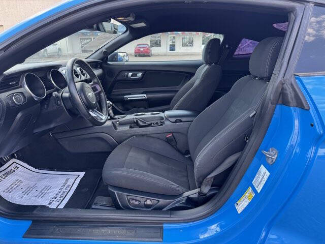 2022 Ford Mustang EcoBoost