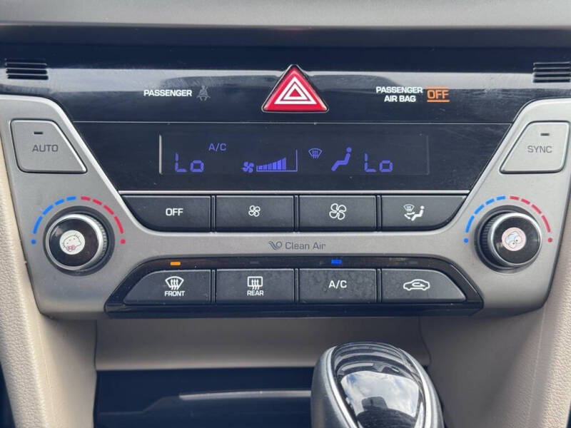 2018 Hyundai Elantra