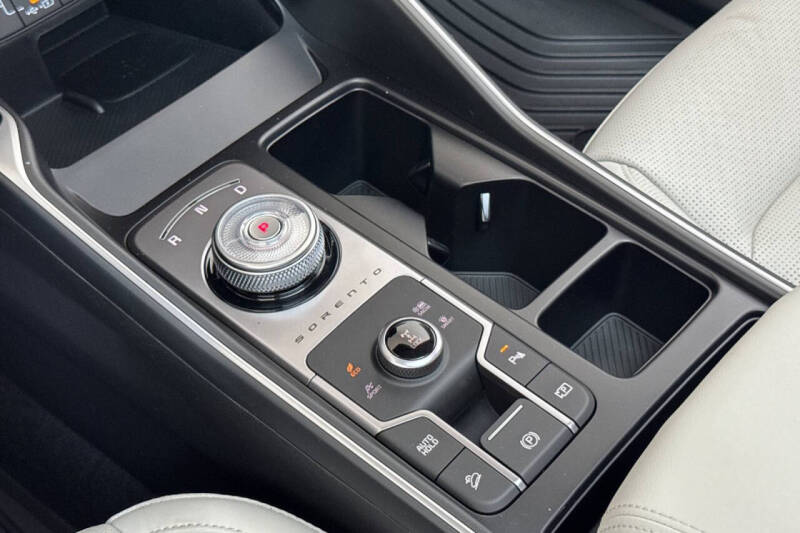 2025 Kia Sorento Hybrid EX