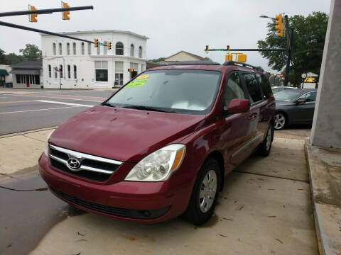 2008 Hyundai Entourage for sale at ROBINSON AUTO BROKERS in Dallas NC