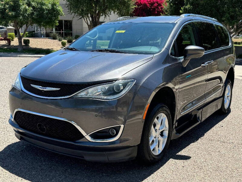 2020 Chrysler Pacifica Touring L Plus