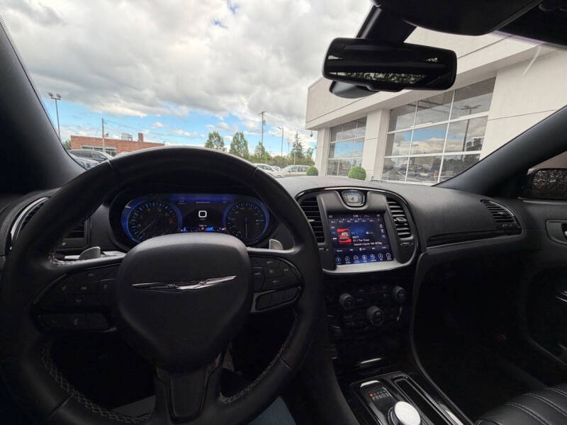 2017 Chrysler 300 S