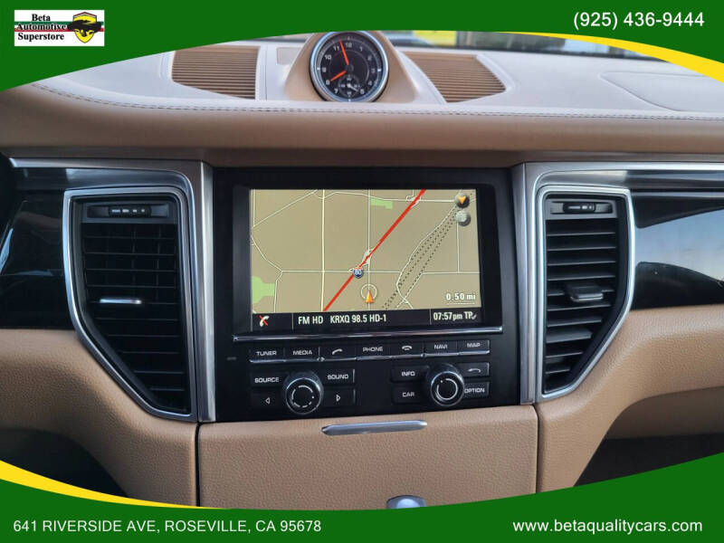 2015 Porsche Macan S