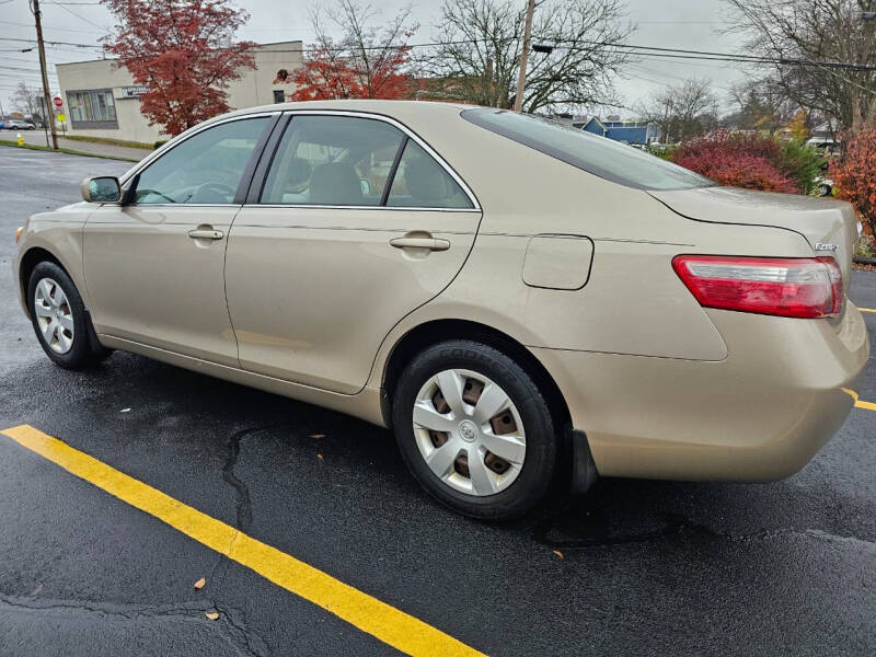 2008 Toyota Camry LE photo 5