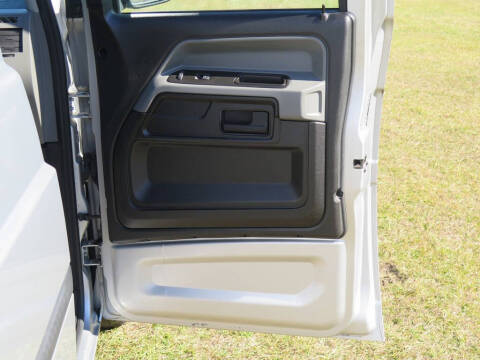 2014 AM General MV-1