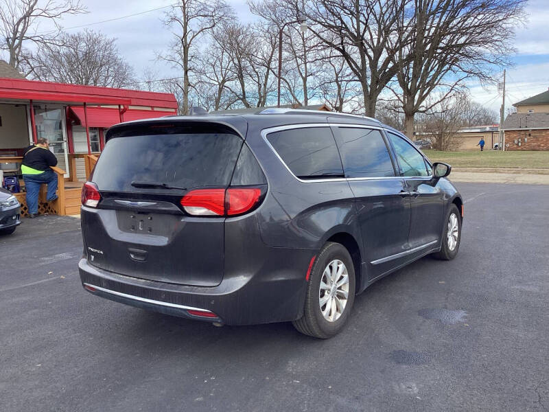 2018 Chrysler Pacifica Touring L