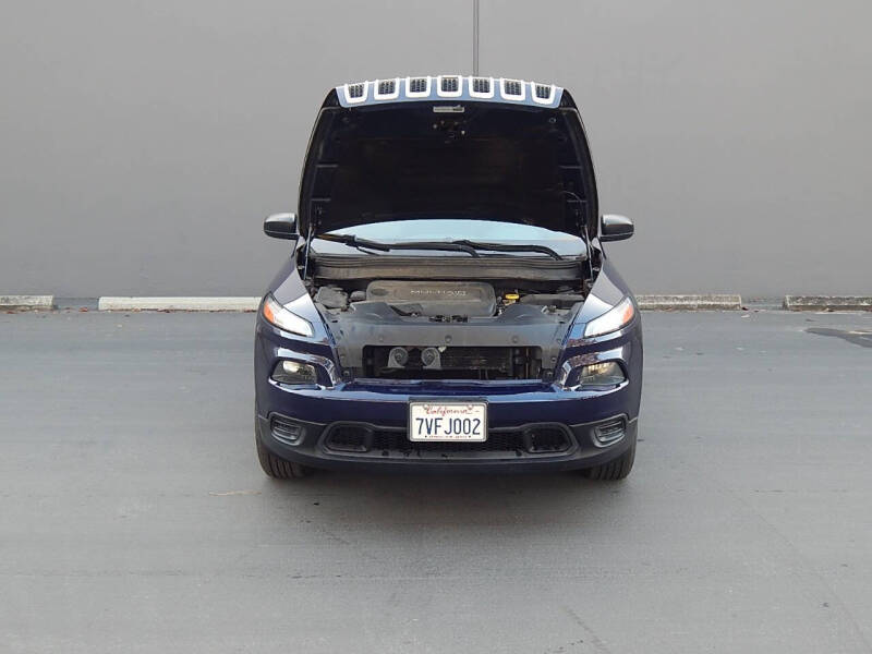 2014 Jeep Cherokee Sport