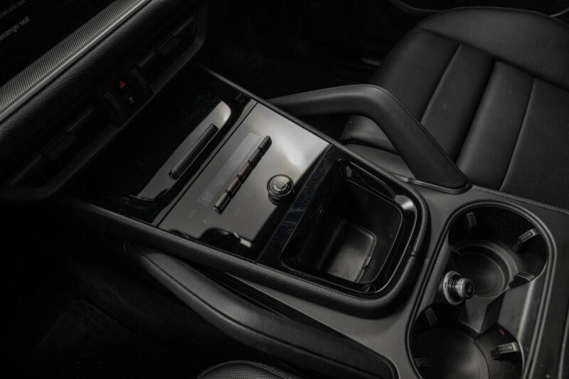 2025 Porsche Cayenne