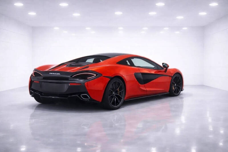 2017 McLaren 570GT