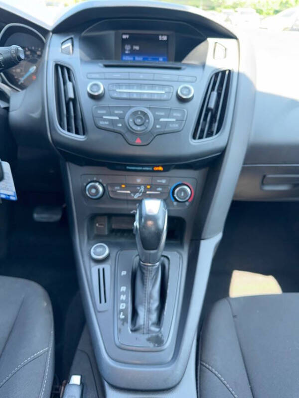 2016 Ford Focus SE