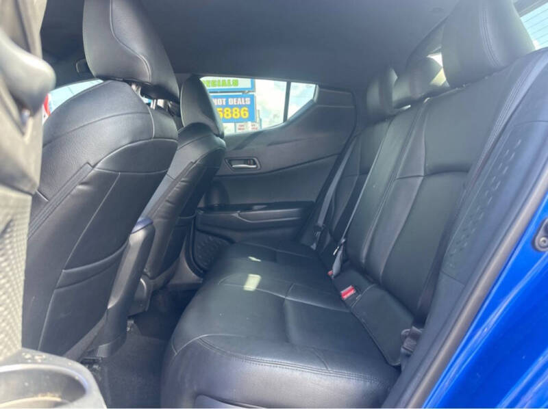 2020 Toyota C-HR XLE