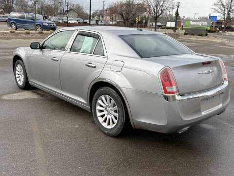 2011 Chrysler 300