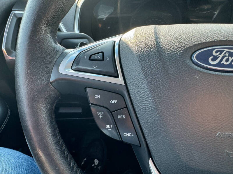 2017 Ford Edge Titanium