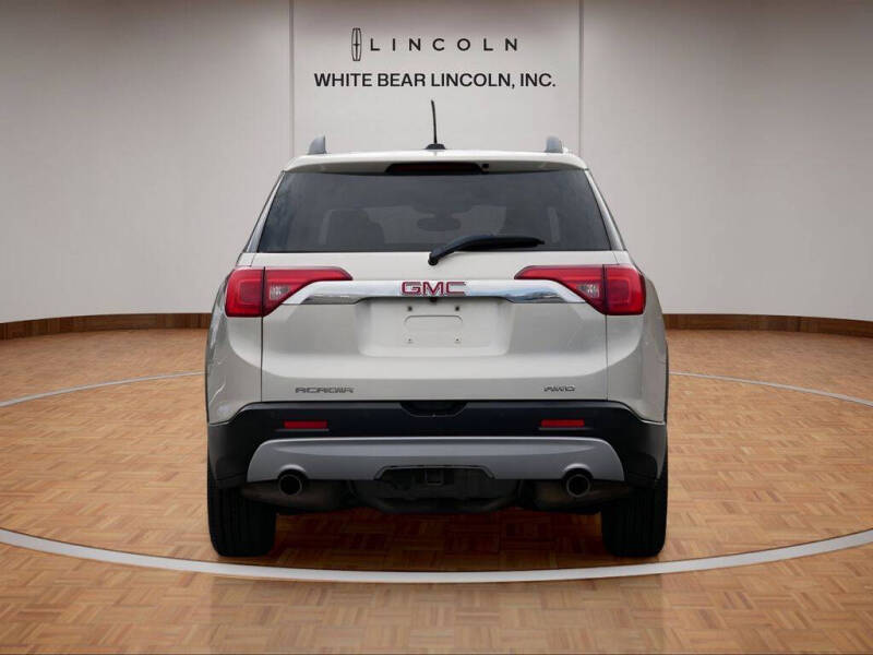 2017 GMC Acadia SLT-1