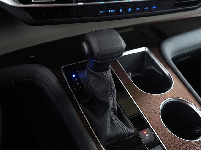 2024 Toyota Sienna LE 8-Passenger