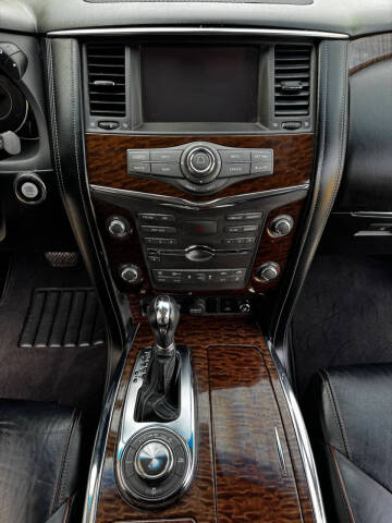 2017 Nissan Armada Platinum