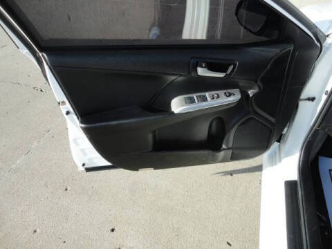 2014 Toyota Camry SE