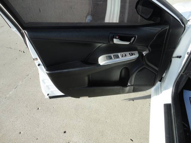 2014 Toyota Camry SE