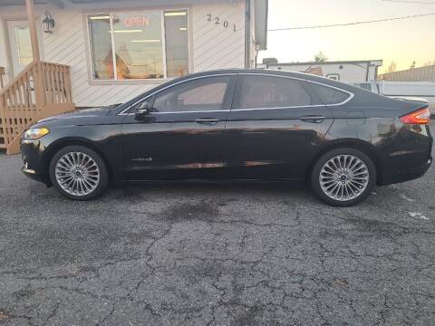 2014 Ford Fusion Hybrid for sale at AUTOTRACK INC in Mount Vernon WA