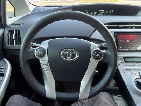 2013 Toyota Prius Three