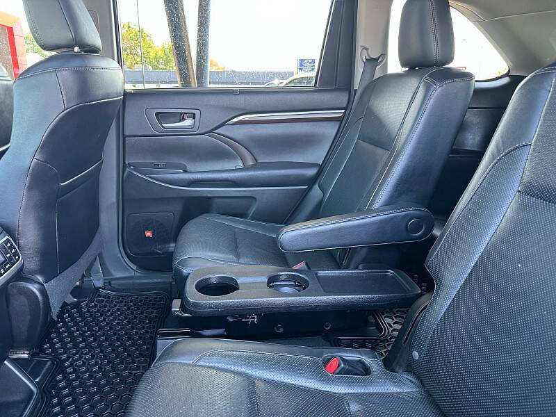 2016 Toyota Highlander