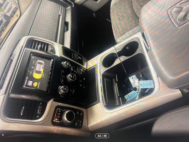 2017 RAM 1500 SLT