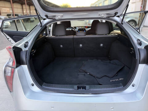 2018 Toyota Prius Two