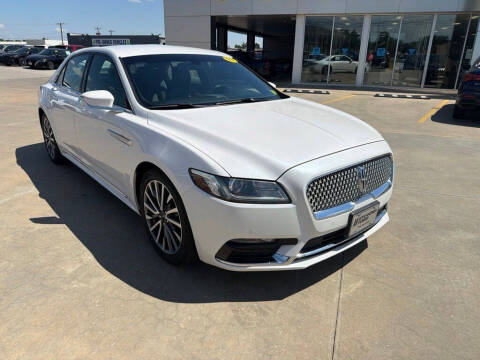2017 Lincoln Continental Select