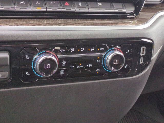 2026 GMC Sierra 1500 Elevation Standard