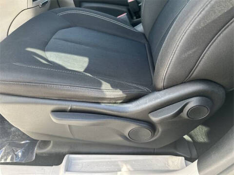 2021 Chrysler Voyager L