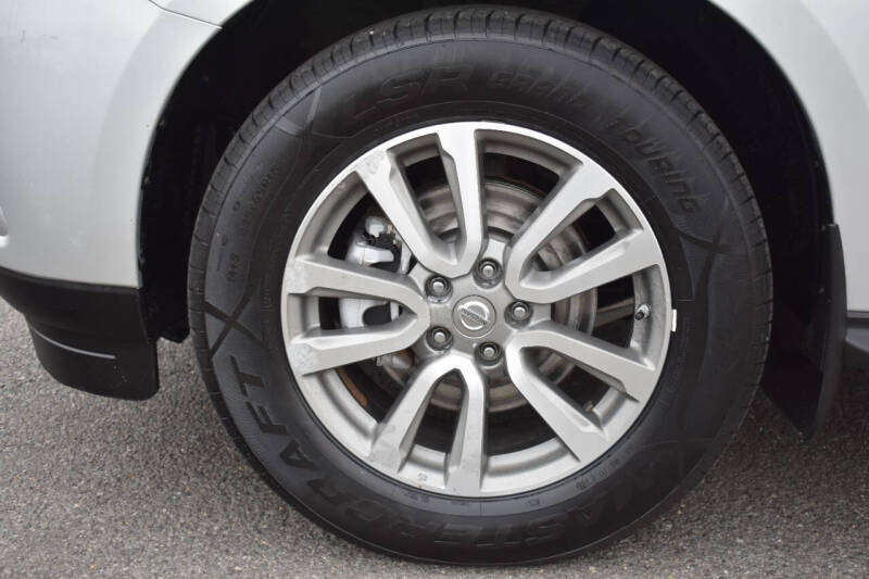 2016 Nissan Pathfinder SL