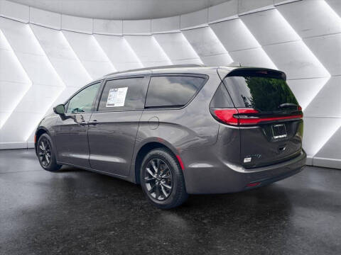 2021 Chrysler Pacifica Touring
