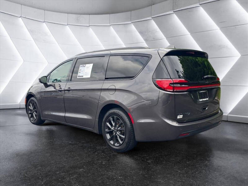 2021 Chrysler Pacifica Touring