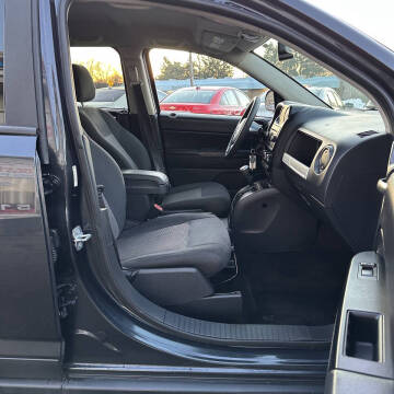 2016 Jeep Compass Sport