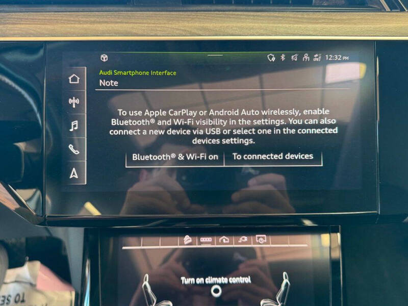 2021 Audi e-tron quattro Premium