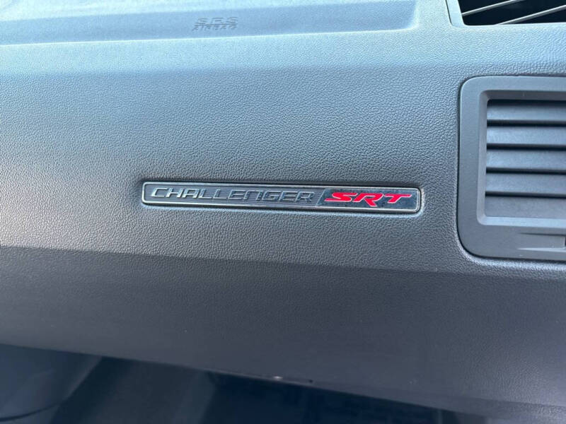 2010 Dodge Challenger SRT8