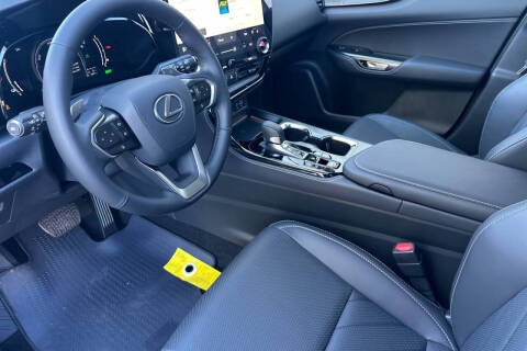 2026 Lexus NX 450h+ Luxury