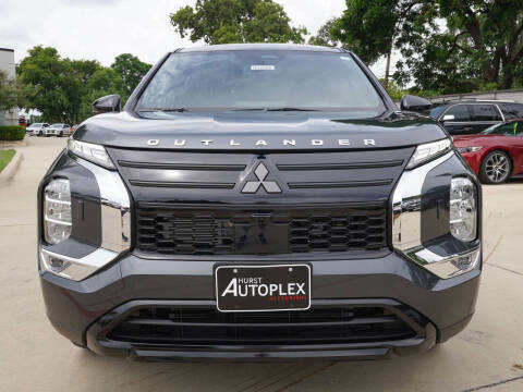 2026 Mitsubishi Outlander LE