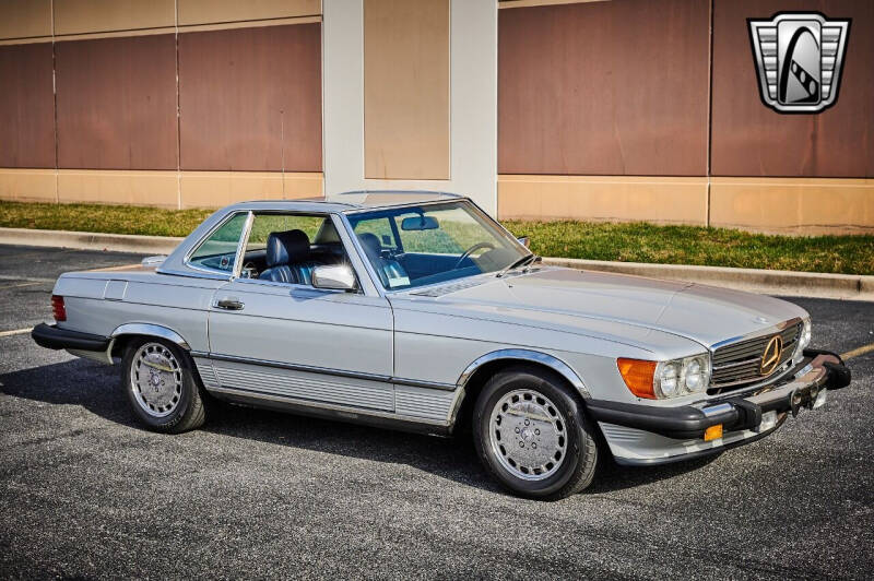 1988 Mercedes-Benz 560-Class 560 SL