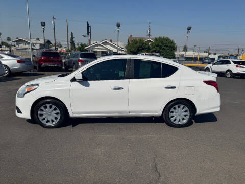 2017 Nissan Versa 1.6 SV