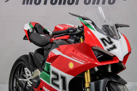 2023 Ducati Panigale V2
