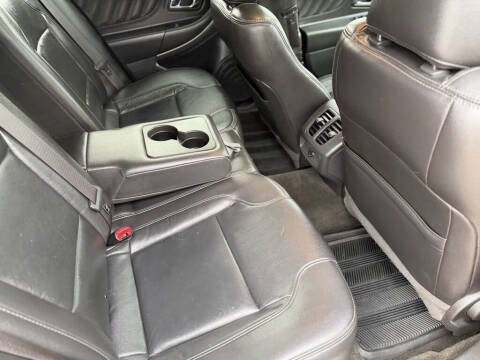 2013 Ford Taurus SEL