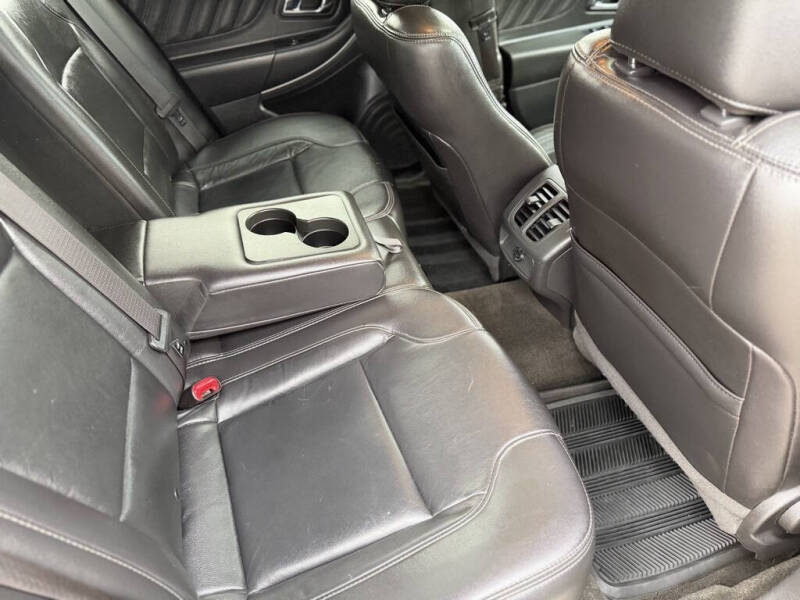 2013 Ford Taurus SEL