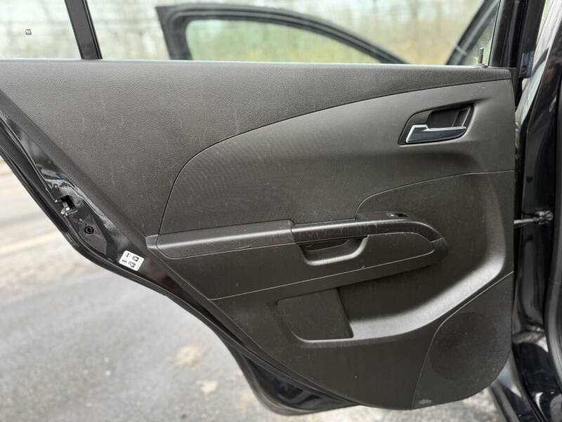 2019 Chevrolet Sonic LT Auto