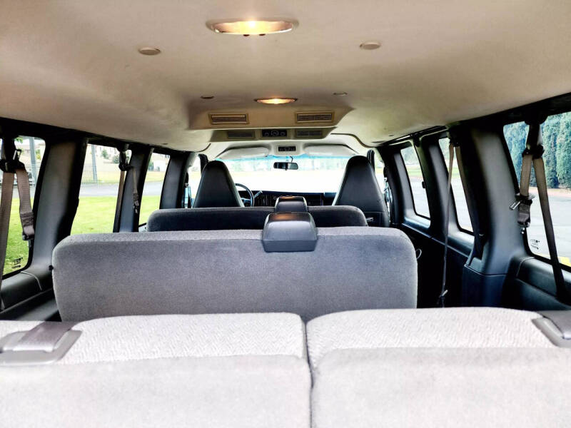 2018 Chevrolet Express LT 2500