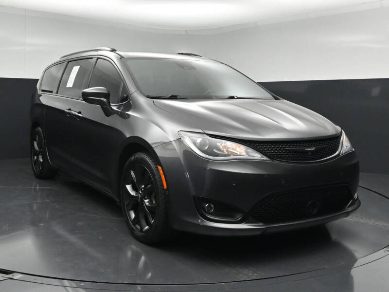 2019 Chrysler Pacifica Touring L Plus