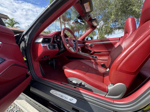 2017 Porsche 911 Carrera 4