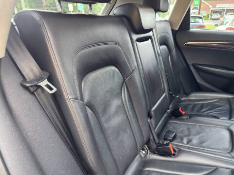 2012 Audi Q5 3.2 quattro Premium Plus