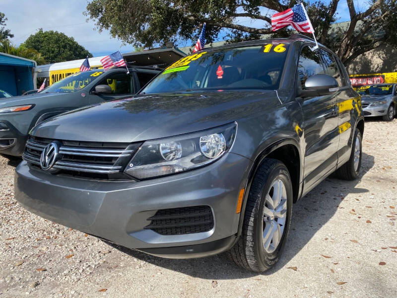 2016 Volkswagen Tiguan S photo 3